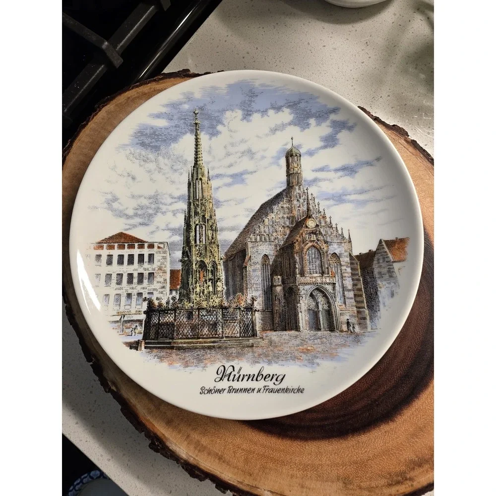 Kaiser Porzellan VTG German‎ Souvenir Porcelin Set of 2 Wall Plates